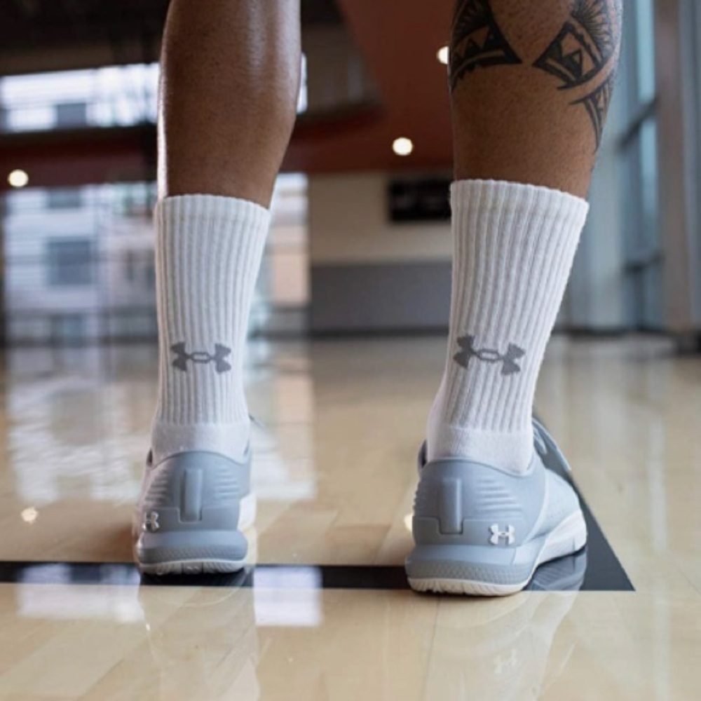 Under Armour Adult Cotton Crew Socks, 6-Pairs Large White